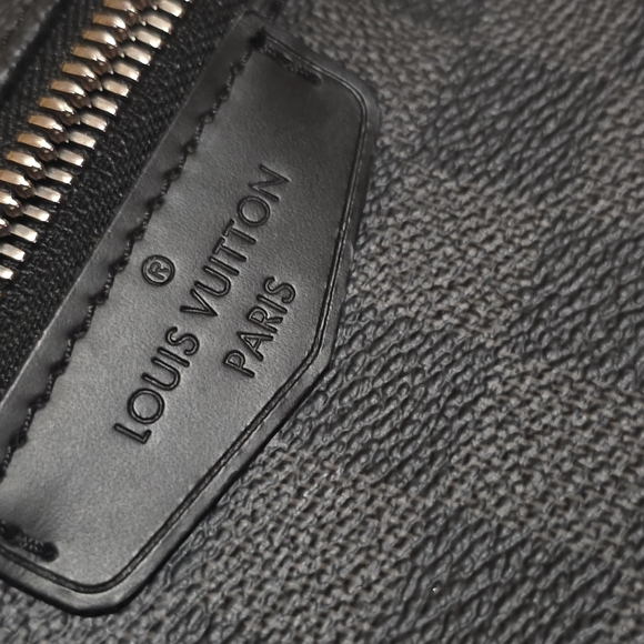 Louis Vuitton Damier Graphite Josh Backpack - Picture 14 of 16